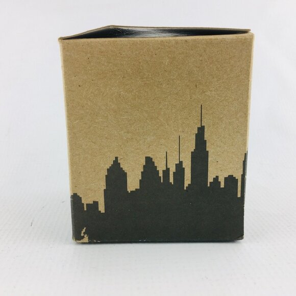 The Uncommon Green MAPS ROCKS GLASS SEATTLE Neighborhoods Etch Wiskey Glass NEW - Picture 2 of 14